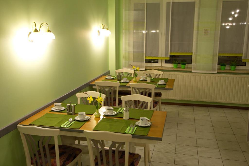 Stadtcafe Hotel Garni Хаммельбург Экстерьер фото